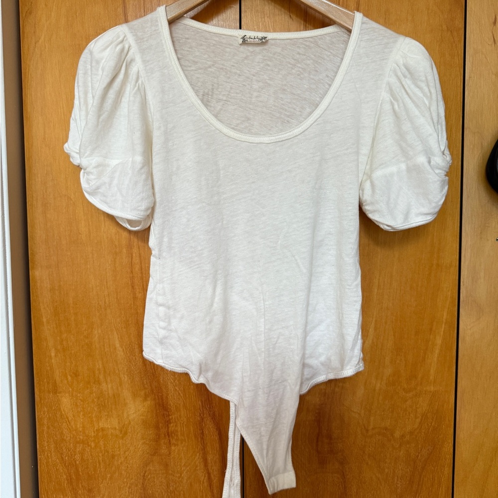 Free People puff sleeve bodysuit size XS